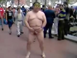 Fat Asian chap Jerking On The Street mov