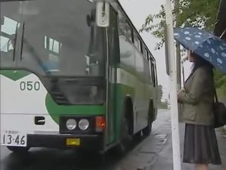 The bussi oli joten first-rate - japanilainen bussi 11 - ystäville mennä villi